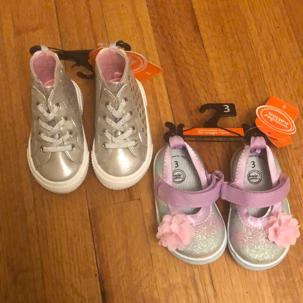 Lot of 2 infants toddlers girls shoes size 3